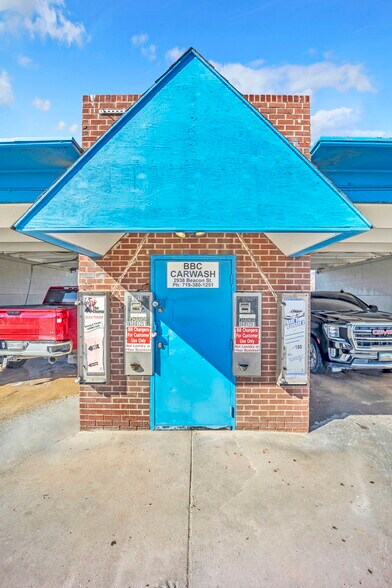 More Photos Of 2938 Beacon St, Colorado Springs Carwash For Sale