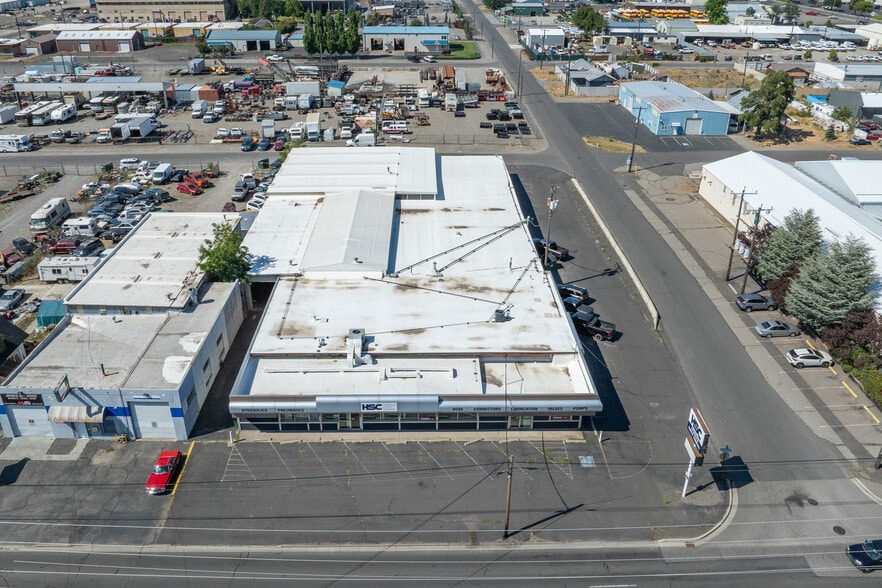 More Photos Of 5417 E Broadway Ave, Spokane Service For Sale