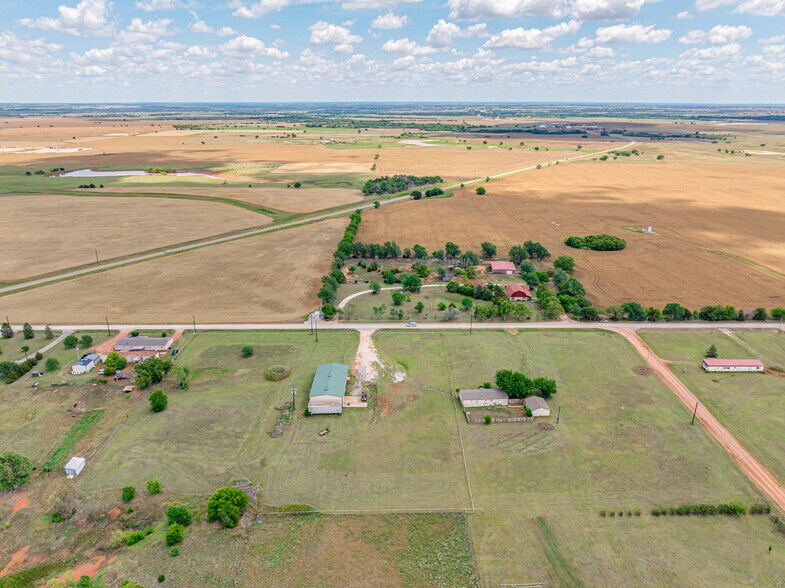 More Photos Of 22514 2930 rd, Kingfisher Industrial For Sale