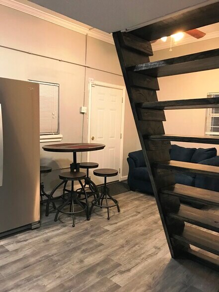 More Photos Of 3522 Sampson St, Houston Apartments For Sale