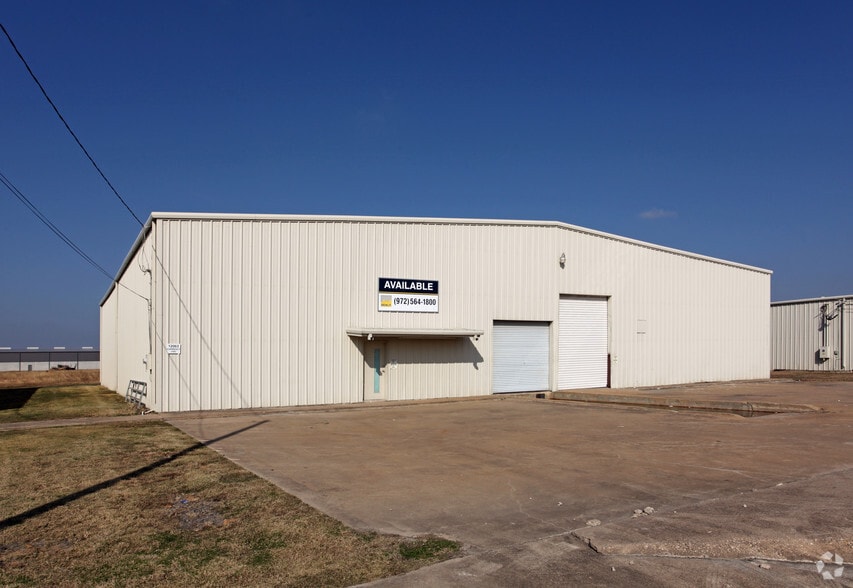 Primary Photo Of 12063 Currency Cir, Forney Warehouse For Lease