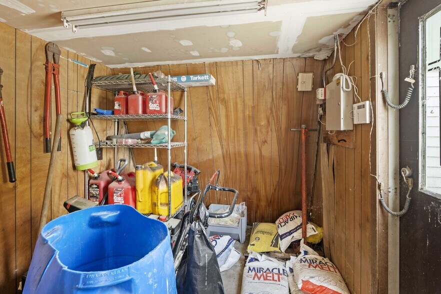 More Photos Of 311 E Corning Rd, Beecher Warehouse For Sale