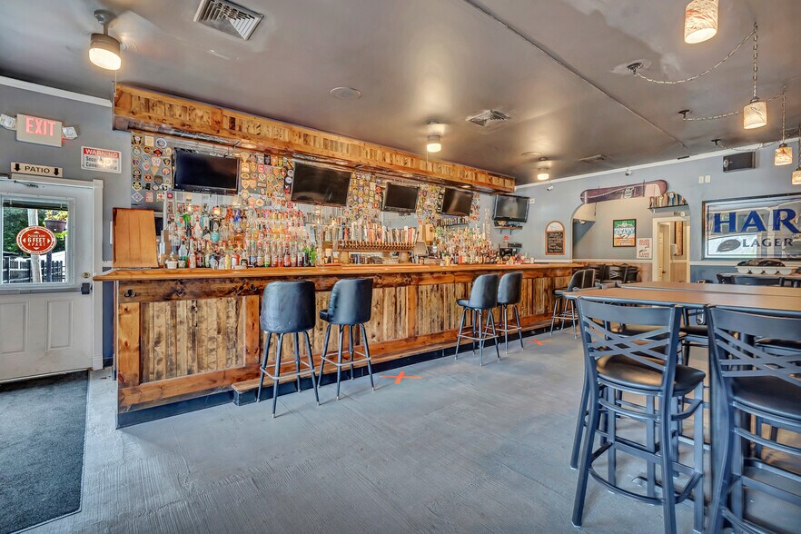 More Photos Of 50-54 Main St, Hebron Restaurant For Lease