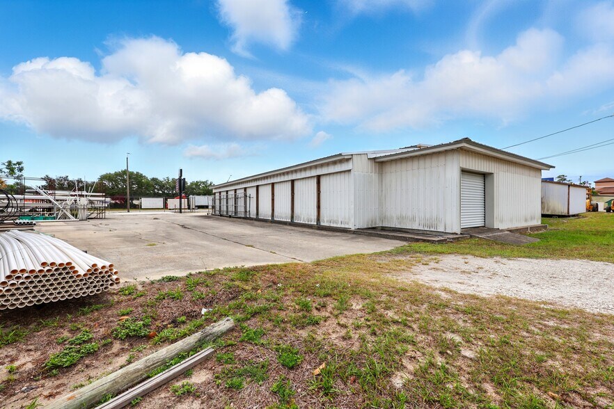 More Photos Of 110 N State Road 19, Palatka Auto Repair For Sale
