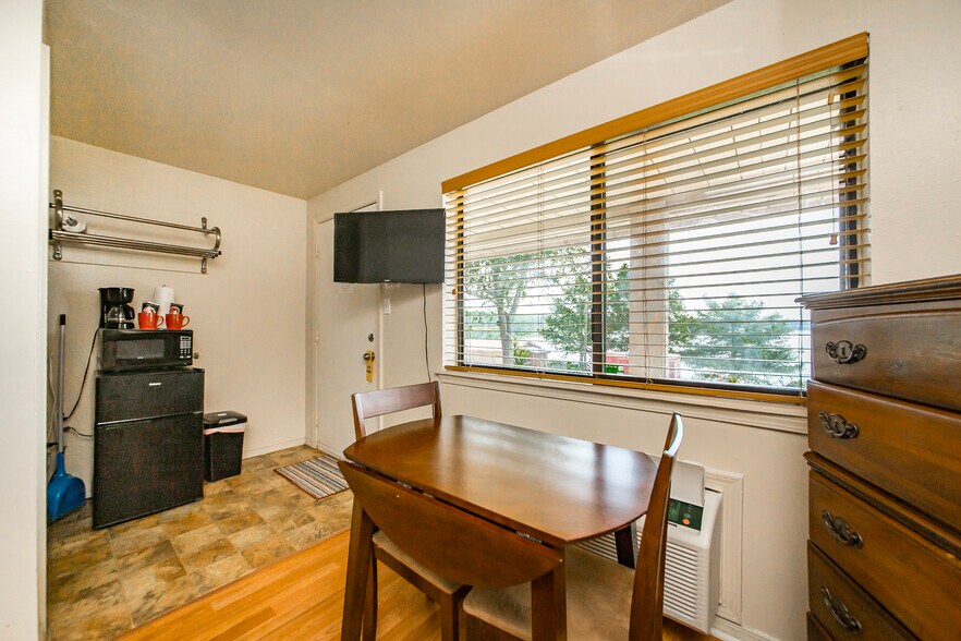 More Photos Of 18 Coffee Creek Lndg, Perryville Hotel For Sale
