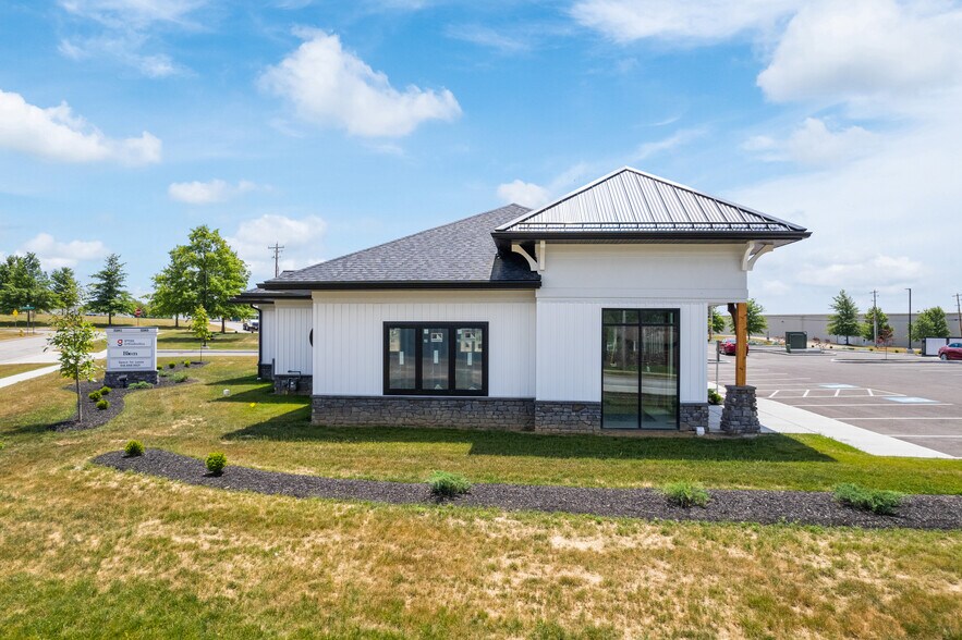 More Photos Of 2281 Merit Dr, Wooster Medical For Lease