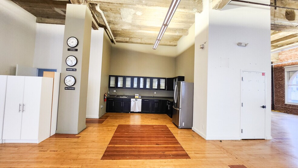 More Photos Of 18-22 Battery St, San Francisco Office For Lease