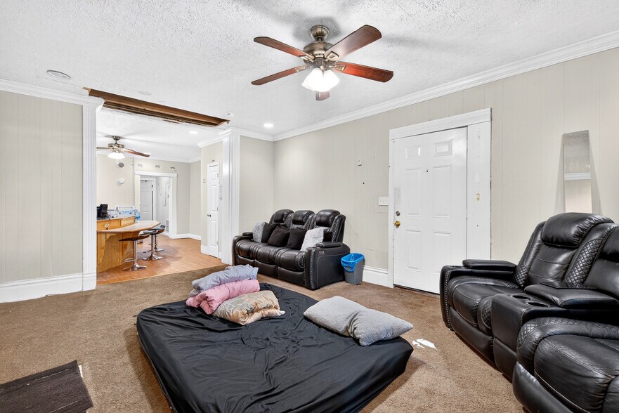 More Photos Of , Louisville Multifamily For Sale