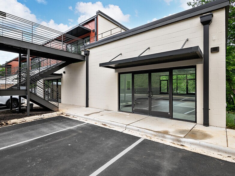 More Photos Of 76 Glendale Ave, Asheville Office Residential For Lease