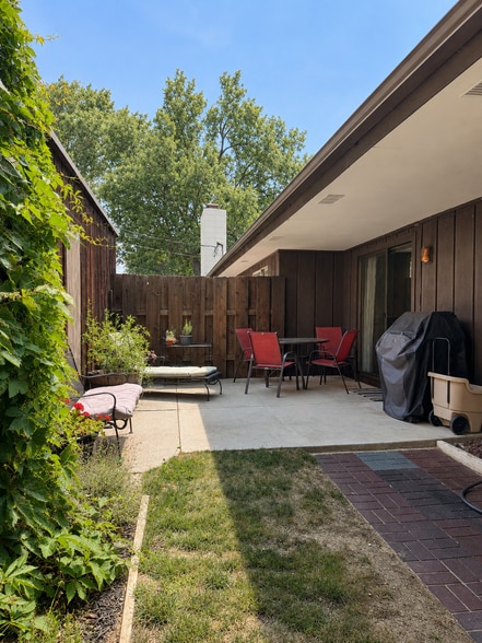 More Photos Of 1229 Poly Dr, Billings Apartments For Sale