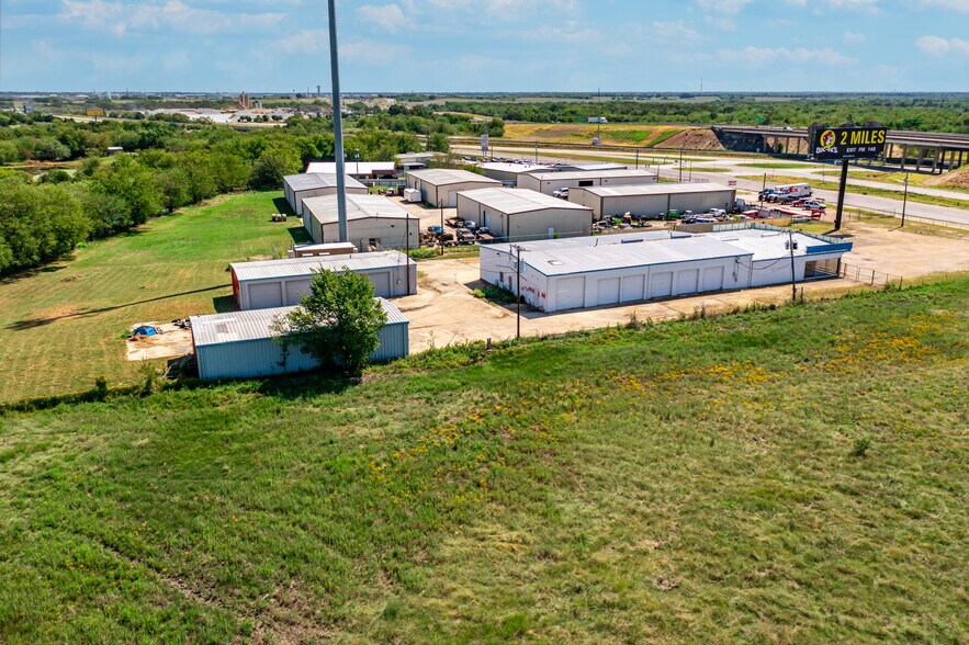 More Photos Of 5878 W US Highway 80, Terrell Showroom For Sale