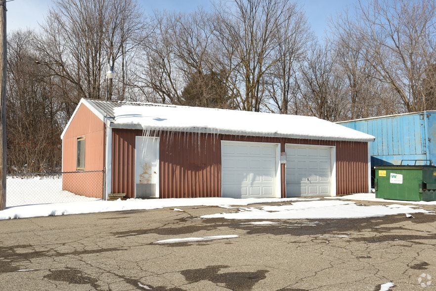 More Photos Of 4065 E Pierson Rd, Flint Lodge Meeting Hall For Sale