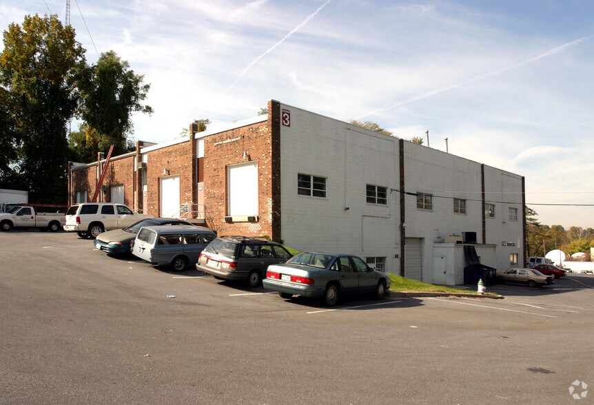 More Photos Of 2650-2666 Pittman Dr, Silver Spring Warehouse For Lease