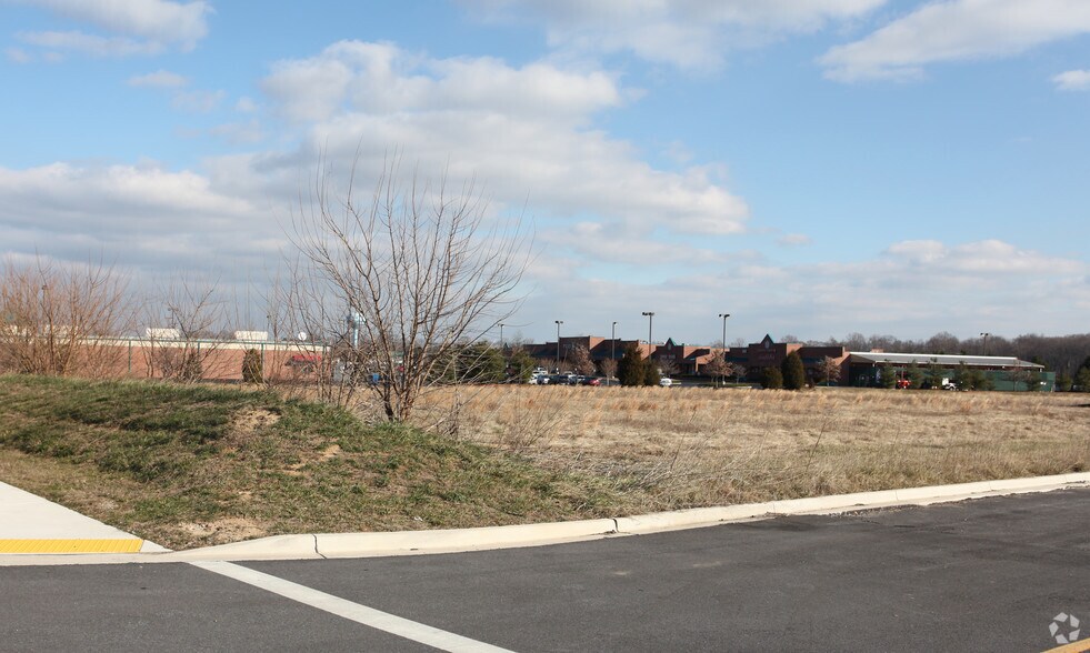 More Photos Of Laser Dr, Centreville Land For Lease