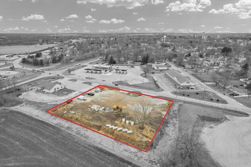 More Photos Of 940 Clinton Ave, Farmer City Land For Sale