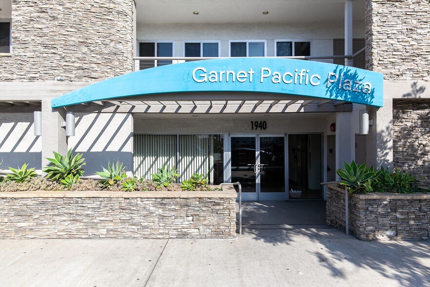 More Photos Of 1940 Garnet Ave, San Diego Medical For Sale