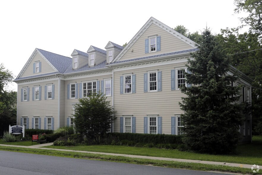 More Photos Of 51 Grove St, Chester Office For Lease