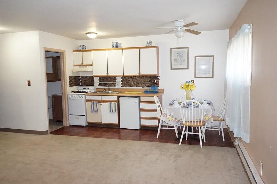 More Photos Of 1639 Douglas Ave, Racine Apartments For Sale