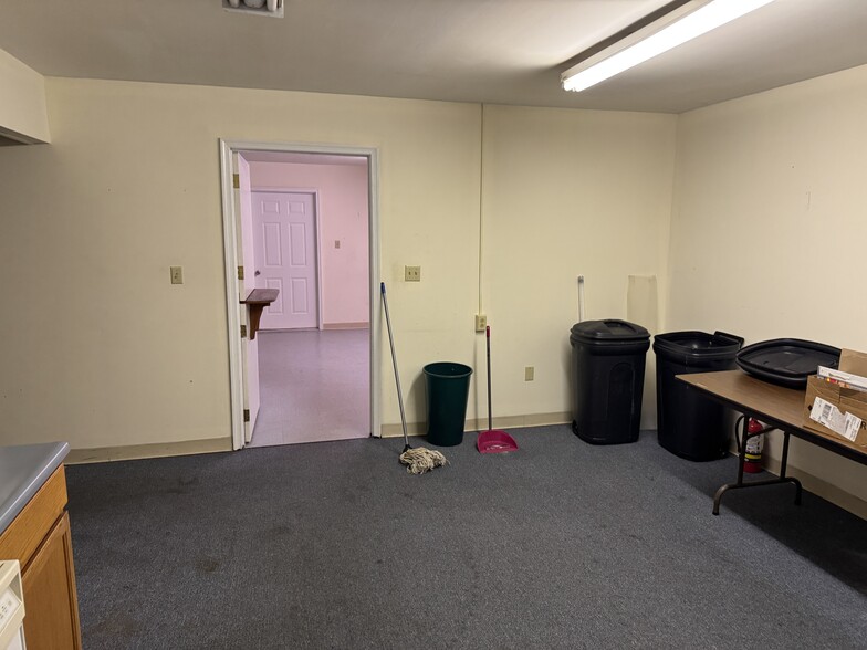 More Photos Of 25367 Lankford Hwy, Onley Light Distribution For Lease