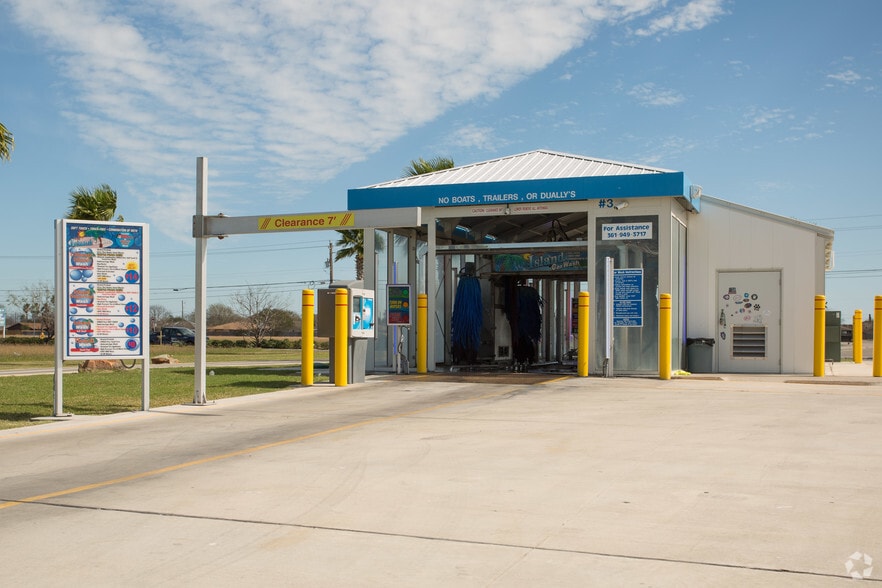 More Photos Of 2043 Rodd Field Rd, Corpus Christi Carwash For Sale