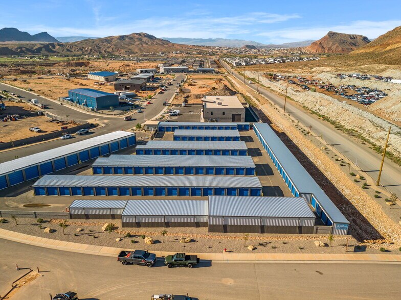 More Photos Of 68 Warehouse Dr, Washington Self Storage For Sale