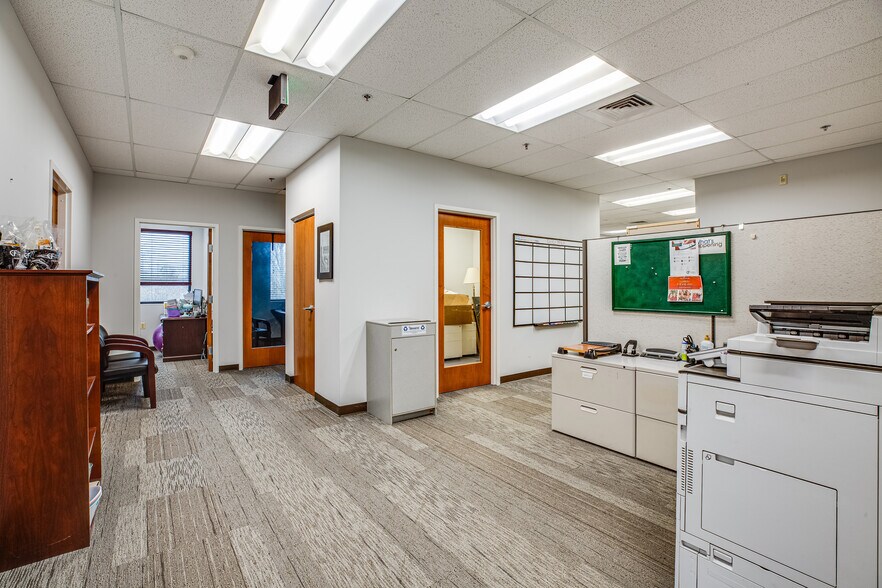 More Photos Of 2050 Gordon W Shelton Blvd, Fredericksburg Office For Lease