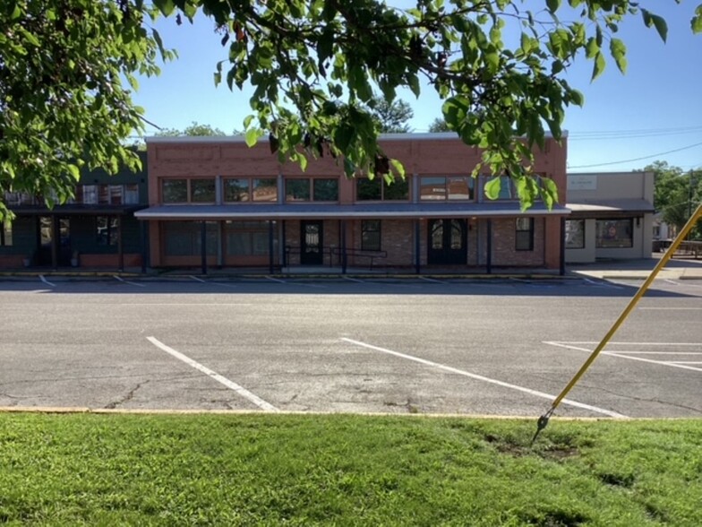 Primary Photo Of 189 Broadway St, Alba Storefront Retail Office For Sale