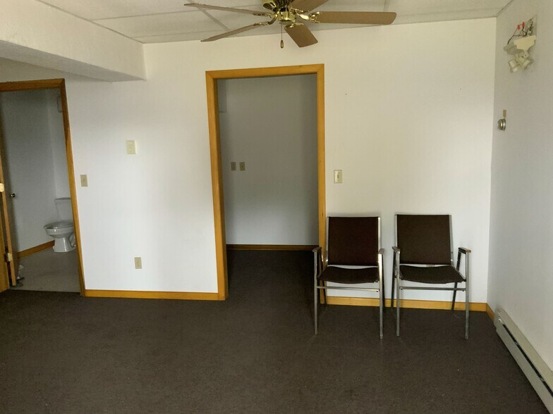 More Photos Of 30 Cecil St NE, Navarre Office Residential For Sale