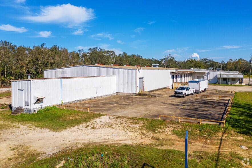 Primary Photo Of 410 Washington St, Cantonment Manufacturing For Lease
