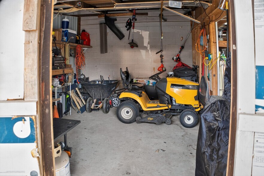 More Photos Of 3315 US Highway 259 N, Kilgore Light Distribution For Sale