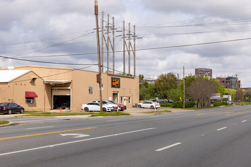 More Photos Of 1320 Lake Bradford Rd, Tallahassee Service For Sale