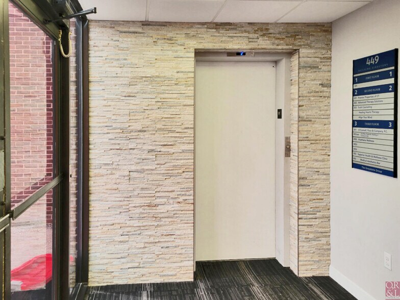 More Photos Of 449 Silas Deane Hwy, Wethersfield Medical For Lease