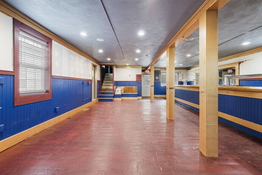 More Photos Of 84-86 Kilvert St, Warwick Restaurant For Sale