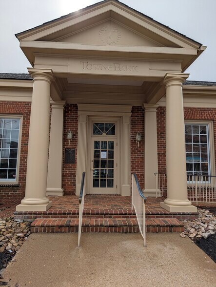 More Photos Of 550 Settlers Landing Rd, Hampton Bank For Sale