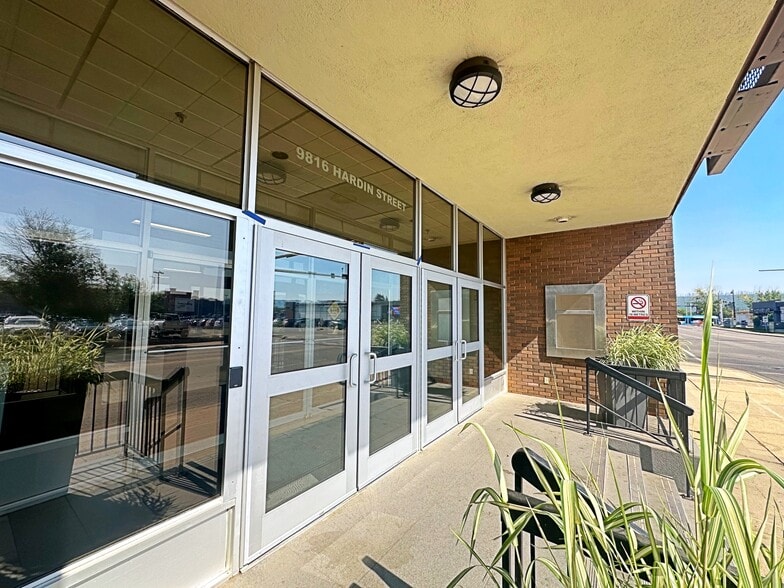 More Photos Of 9816 Hardin St, Fort McMurray Office For Lease