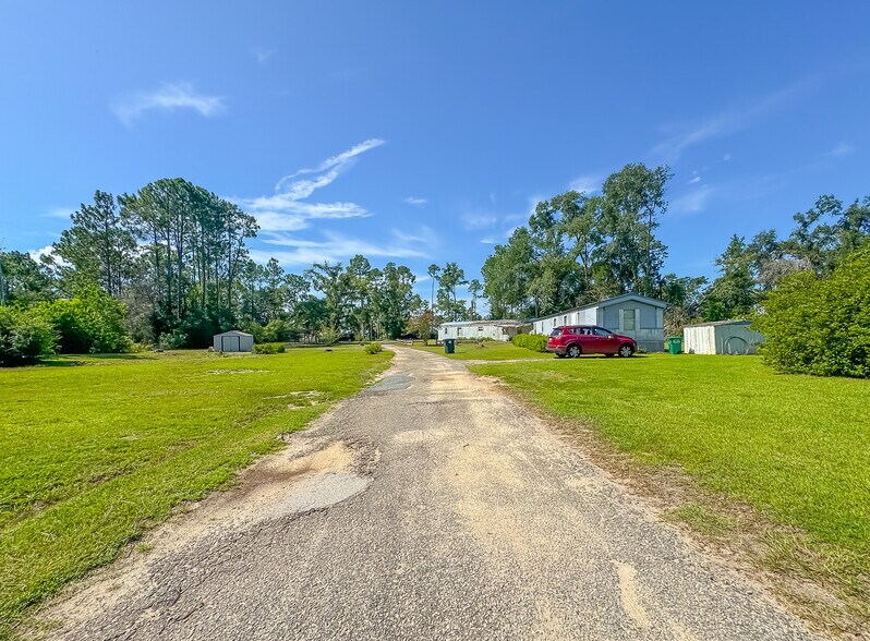 More Photos Of 1624 Pine Straw Trl, Tallahassee Manufactured Housing Mobile Home Park For Sale