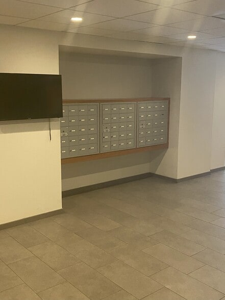 More Photos Of 3 Washington Cir NW, Washington Medical For Sale