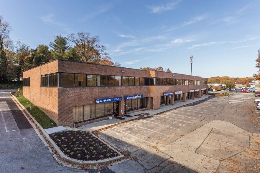 More Photos Of 838 Ritchie Hwy, Severna Park Unknown For Lease