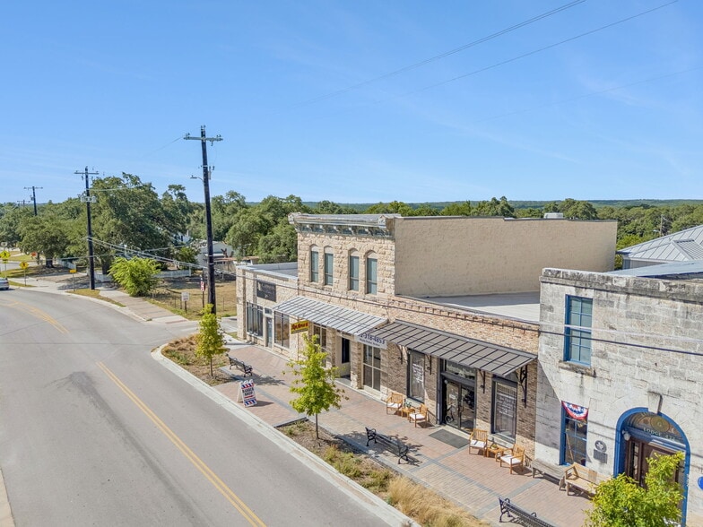 More Photos Of 923 Main St, Liberty Hill Convenience Store For Sale