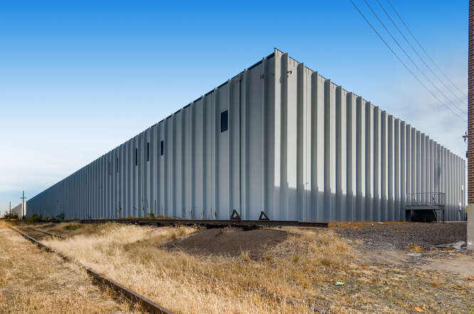 More Photos Of 4721 Ironton St, Denver Warehouse For Lease