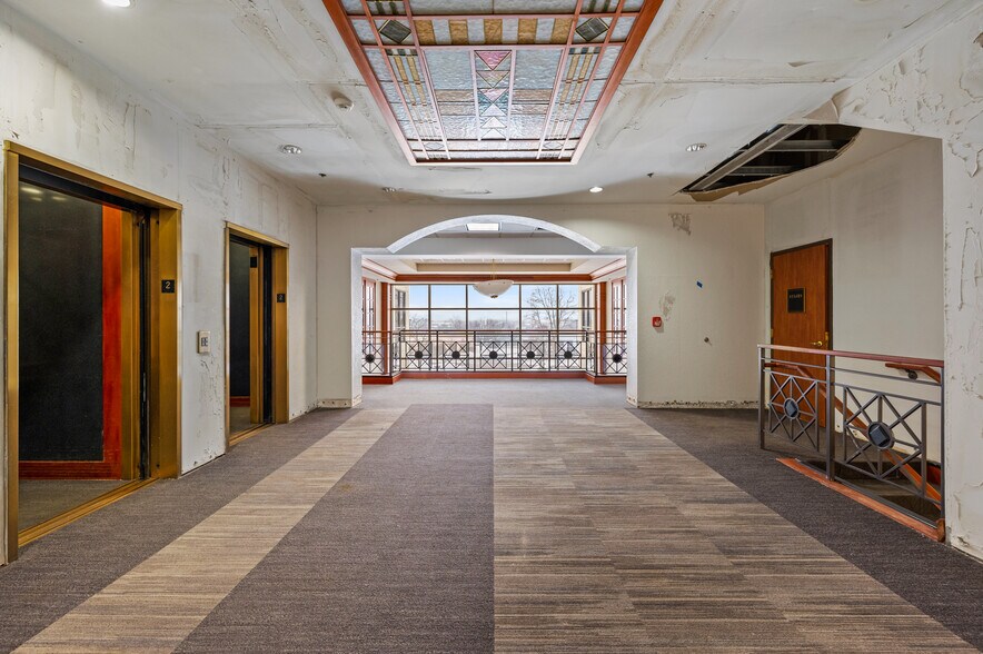 More Photos Of 3 Crowne Point Ct, Sharonville Office For Sale