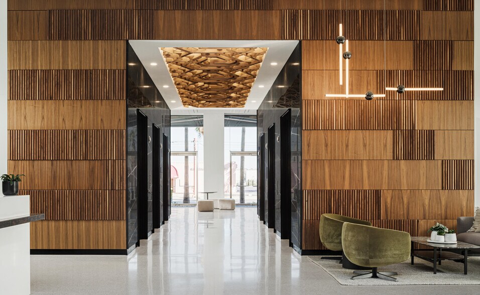 More Photos Of 2600 N Central Ave, Phoenix Office For Sale