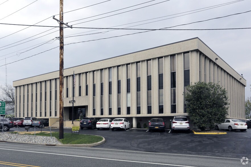 Primary Photo Of 409 Minnisink Rd, Totowa Office For Lease