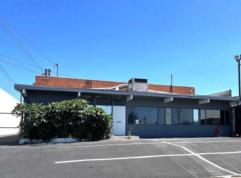 Primary Photo Of 1245-1251 W 132nd St, Gardena Manufacturing For Lease