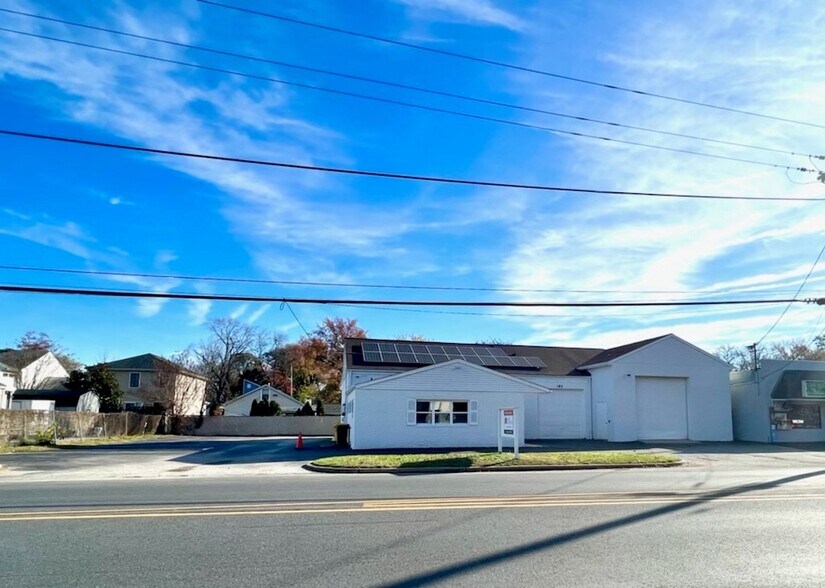 More Photos Of 192 Mayo Rd, Edgewater Light Manufacturing For Sale