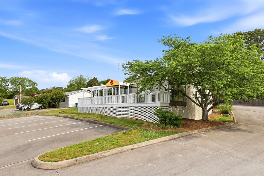 More Photos Of 9229 Middlebrook Pike, Knoxville Specialty For Sale