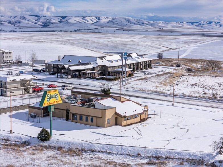 More Photos Of 319 SE Nye Ave, Pendleton Restaurant For Lease