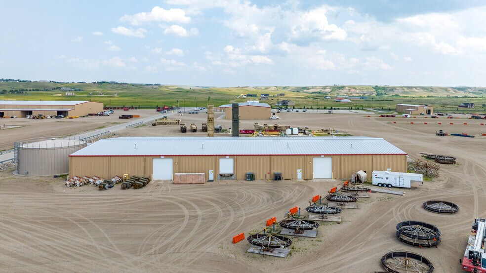 More Photos Of 611 37th Ave SE, Williston Warehouse For Sale