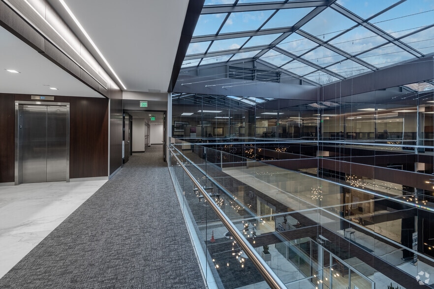 More Photos Of 3333 New Hyde Park Rd, New Hyde Park Unknown For Lease