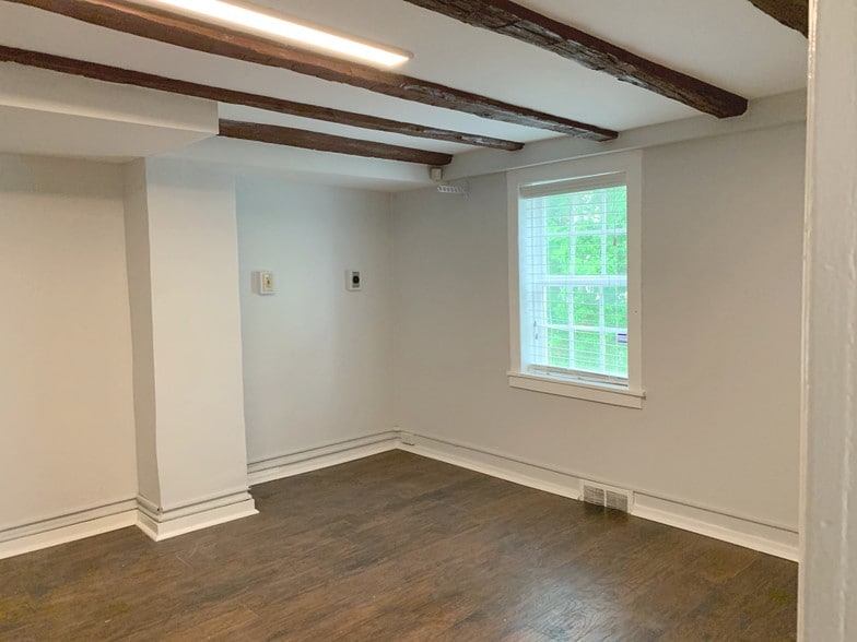 More Photos Of 26 W Main St, New Market Storefront Retail Office For Lease